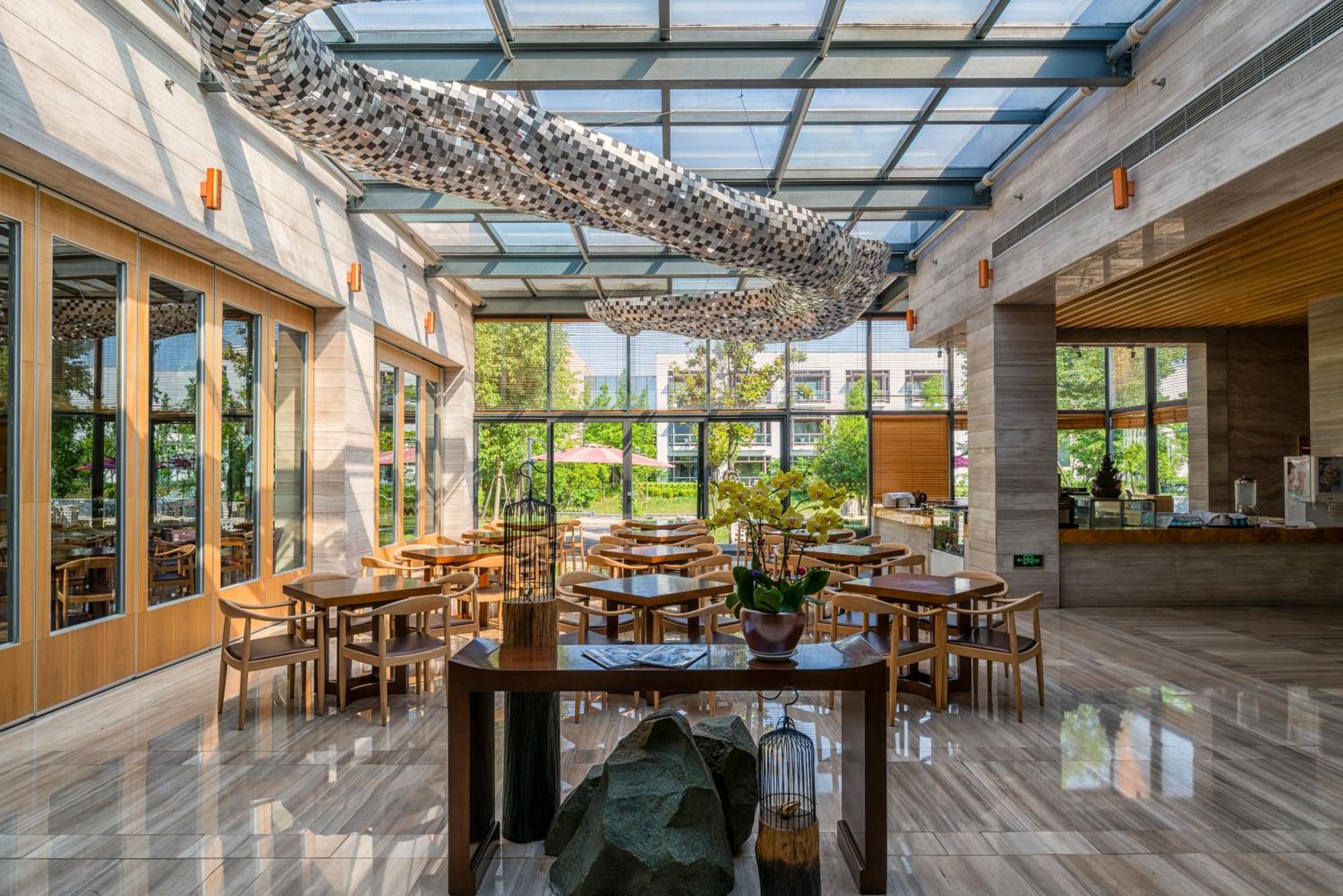 Citic Pacific Zhujiajiao Jin Jiang Hotel Qingpu Exterior photo